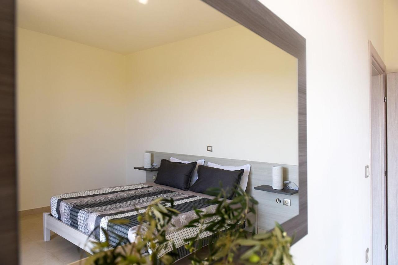 Stelia Luxury Apartments Kalavárda Zewnętrze zdjęcie