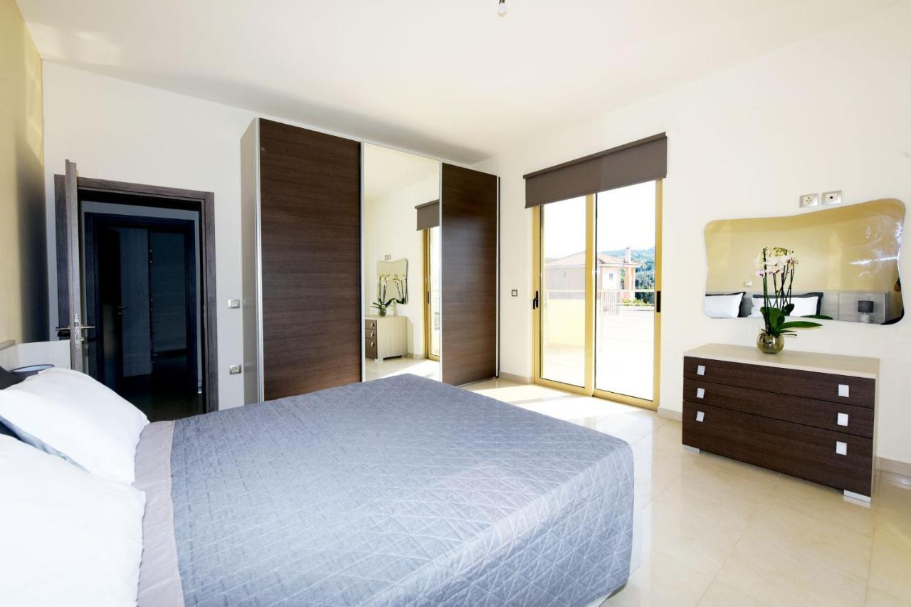 Stelia Luxury Apartments Kalavárda Zewnętrze zdjęcie