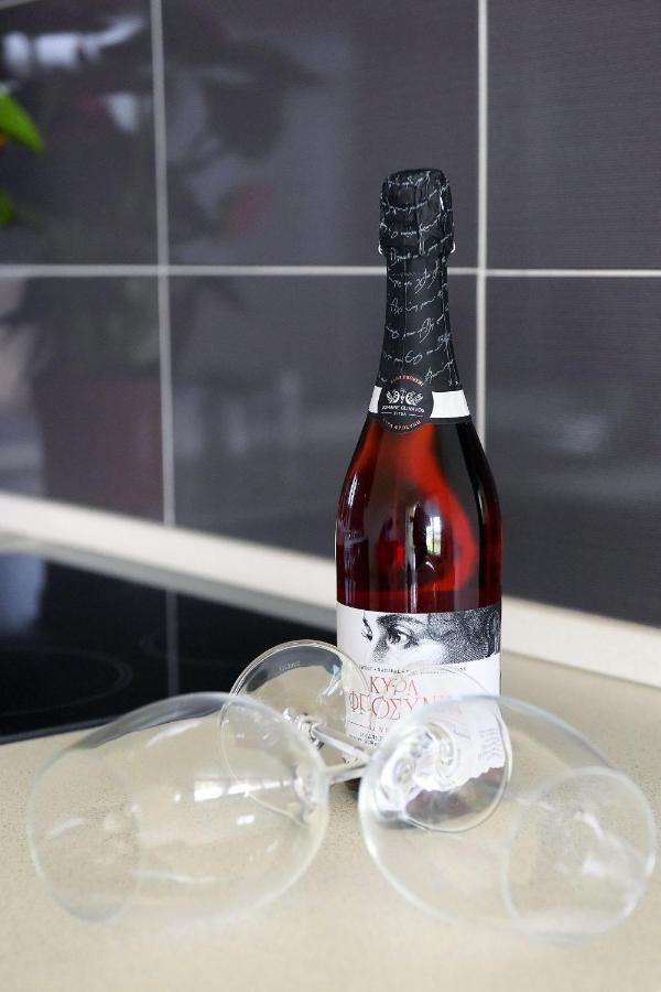 Stelia Luxury Apartments Kalavárda Zewnętrze zdjęcie