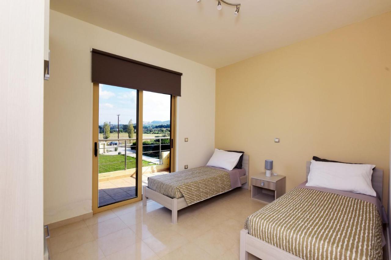 Stelia Luxury Apartments Kalavárda Zewnętrze zdjęcie